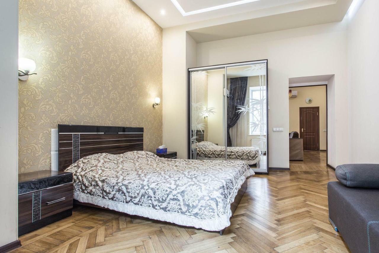 Odessa 3Bedroom Deribas Apartment Екстер'єр фото